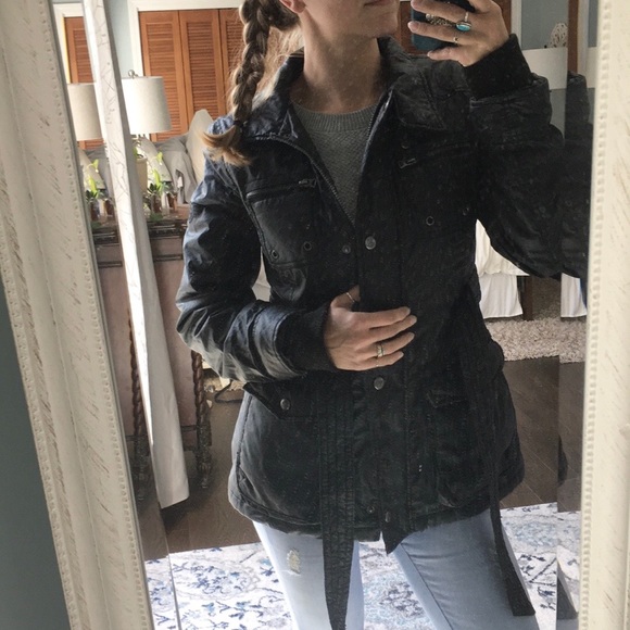 Buffalo Style Jacket With Tie - Picture 3 of 8